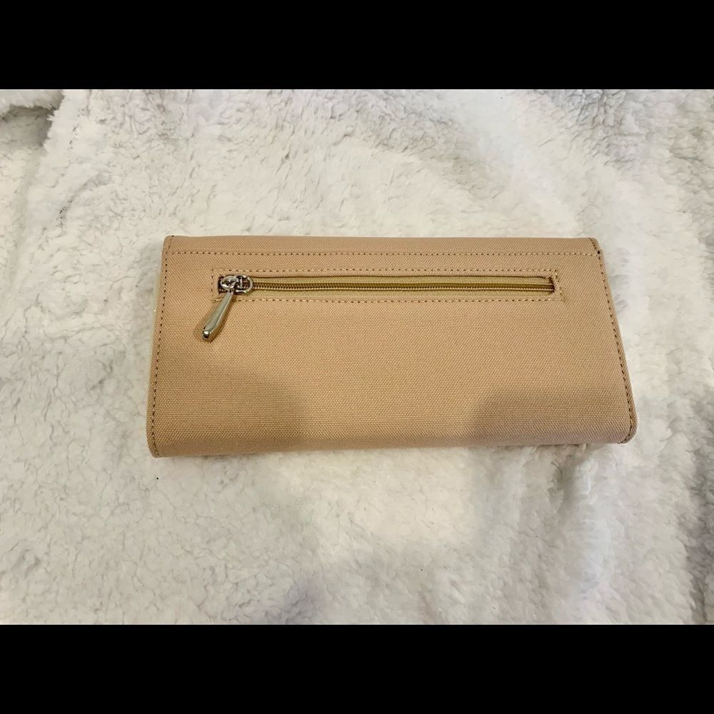 NWT Trifold Wallet - Picture 3 of 10